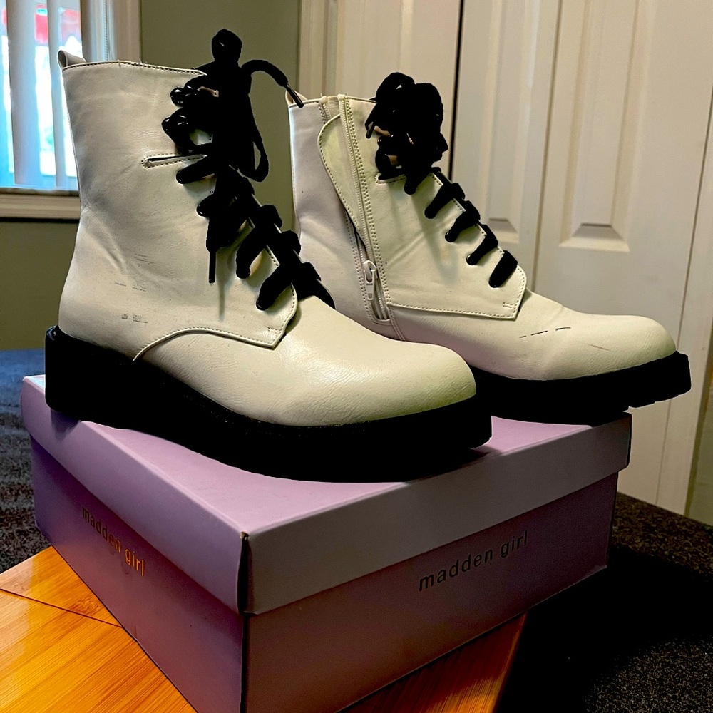Madden girl white lace up combat boots